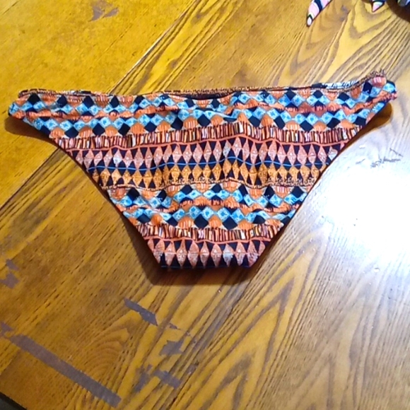 Volcom Extra Large XL Bikini Bottom New Swimwear Resort Cruisewear Beach Pool - Picture 2 of 5